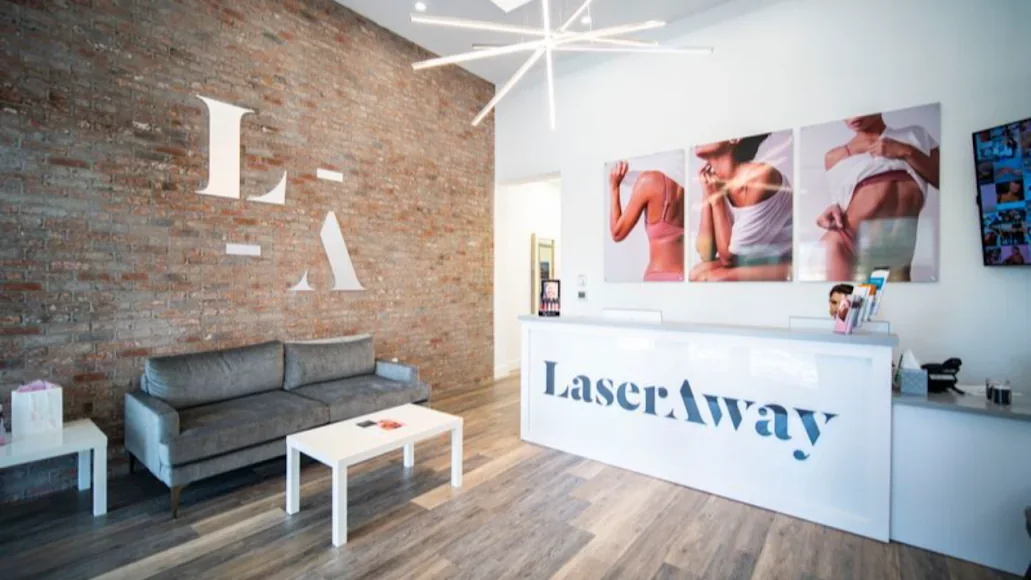 LaserAway Coral Gables reception desk and lounge.