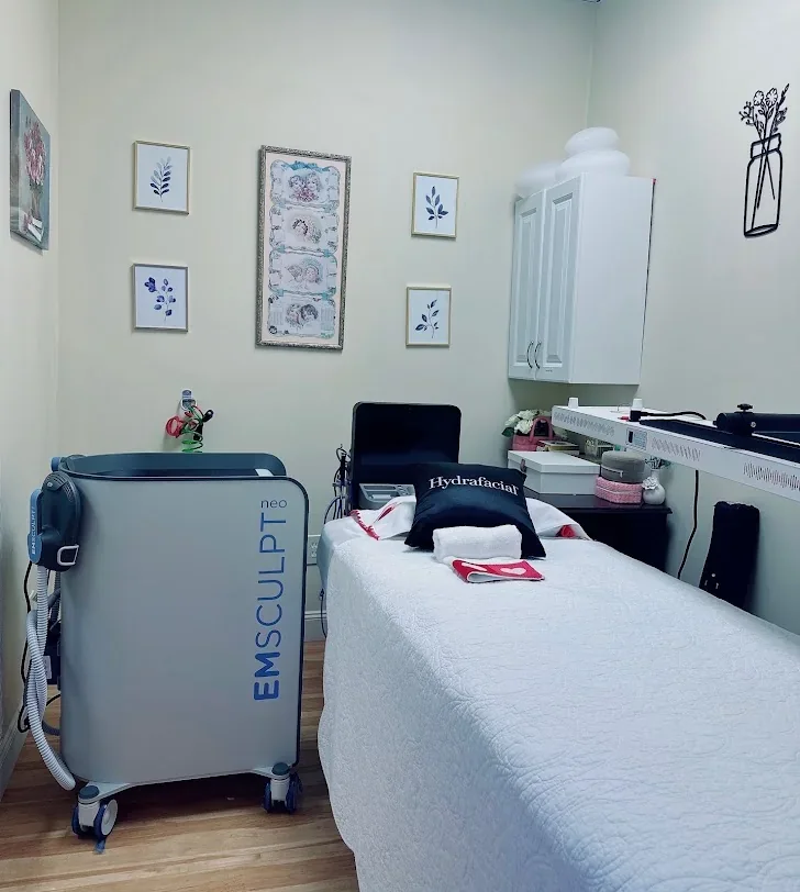Life Extender Clinic & Medspa appointment room.
